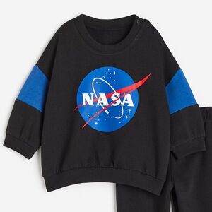 H&M Toddler NASA sweatshirt, Sz 2T